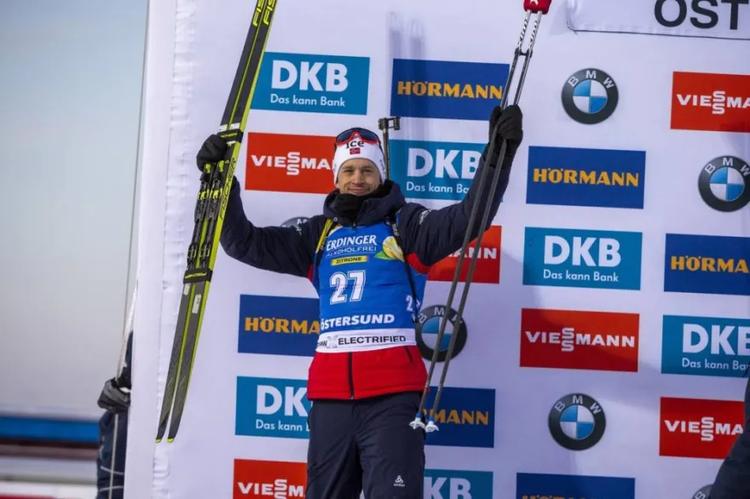 BIATHLON - Auteur d’un doublé, les Norvégiens Johannes et Tarjei Boe ont marqué les esprits lors du sprint à Östersund. De leur côté, Martin Fourcade et les bleus ont de quoi se rassurer…