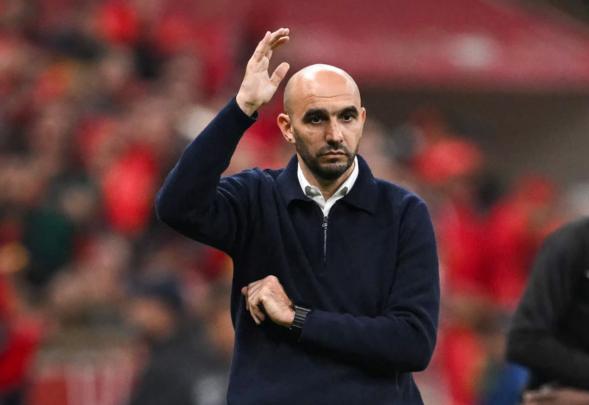 الركراكي مرشح لقيادة النادي الملكي