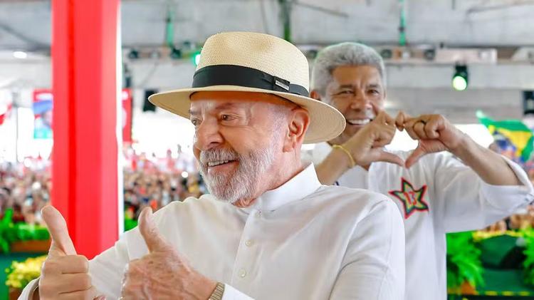 Convenção do PT na Bahia com Lula tem pedidos de votos; lei eleitoral prevê propaganda somente a partir de 16 de agosto