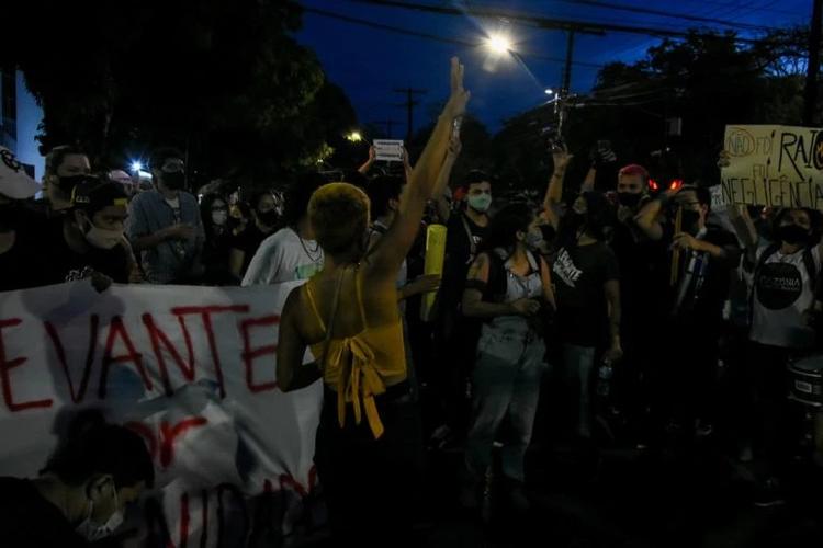 Protesto no Amapá durante apagão: sem cobertura jornalística no resto do Brasil população do estado se sentiu invisível e sem voz (Foto: Rudja Santos / Amazônia Real - 07/11/2020)
