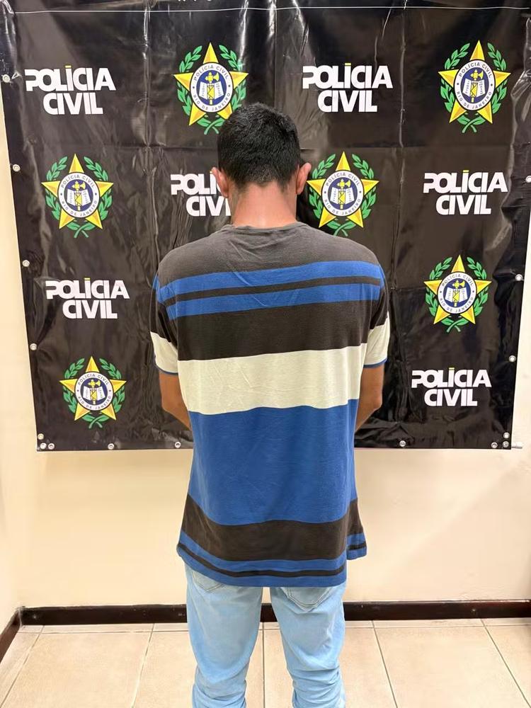 Homem é preso suspeito de invadir casa da ex-companheira, ameaçá-la de morte e atear fogo no imóvel em Aperibé