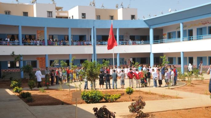تلميذ يعتدي على مدير مؤسسة تعليمية بنواحي تازة وتنسيق نقابي يطالب بفتح تحقيق