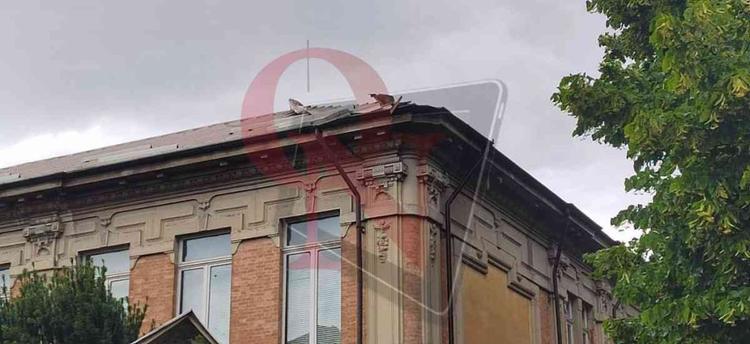 crescentino tetto scuola