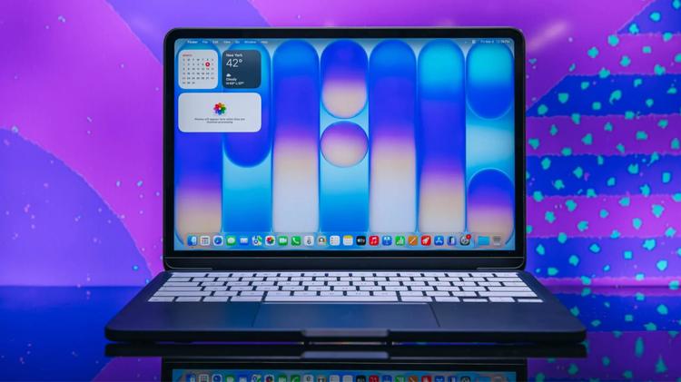 the apple macbook neo