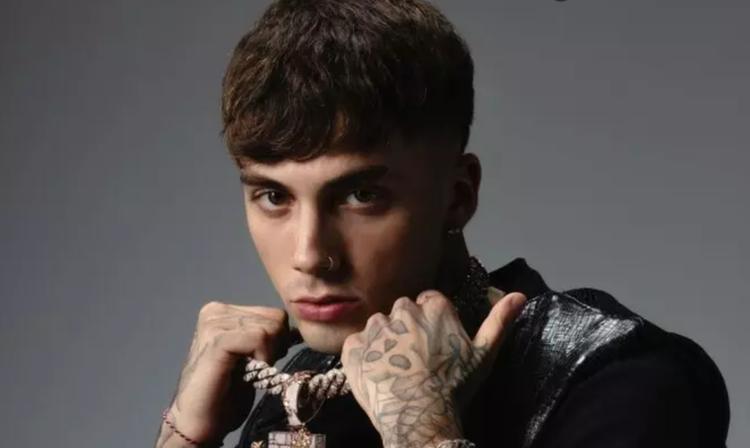 Droga e pistola in casa, arrestato a Milano il rapper Tony Boy