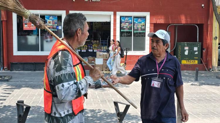 Instalan puesto de hidratación gratuito en el centro de Jojutla ante la ola de calor