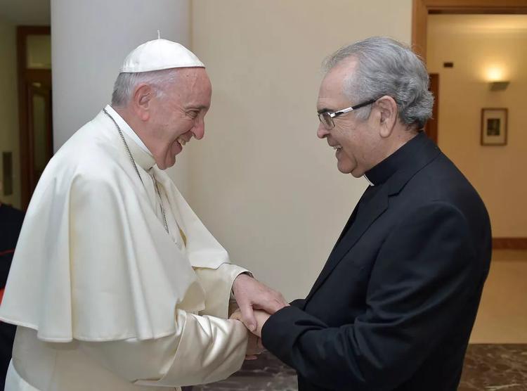 Por que Padre Zezinho está (de novo) na mira de católicos tradicionalistas: 'Sou agredido todos os dias, falam que sou um câncer para a Igreja'