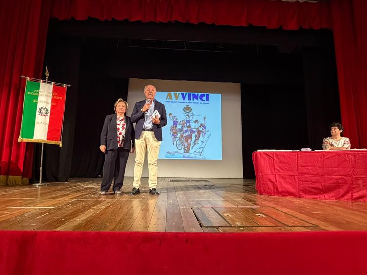 Al Teatro Trifiletti la decima edizione di “Avvinci”: il diario dell’ITET "Leonardo da Vinci" racconta lo sport milazzese