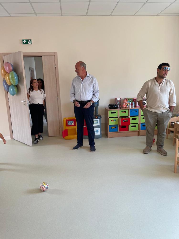 Scuola di Grazia, oggi il primo giorno per 34 bambini nella nuova struttura. Il sindaco Midili ha salutato le famiglie: «Nuovi servizi significano nuove opportunità per la comunità»