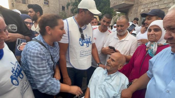 بالصور.. عشرات المتعاطفين والمناضلين يرافقون حنيش في حملته الانتخابية بالعزوزية