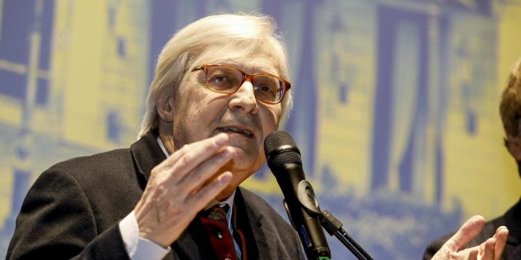 Vittorio Sgarbi ricoverato al Gemelli di Roma: accertamenti e monitoraggio clinico