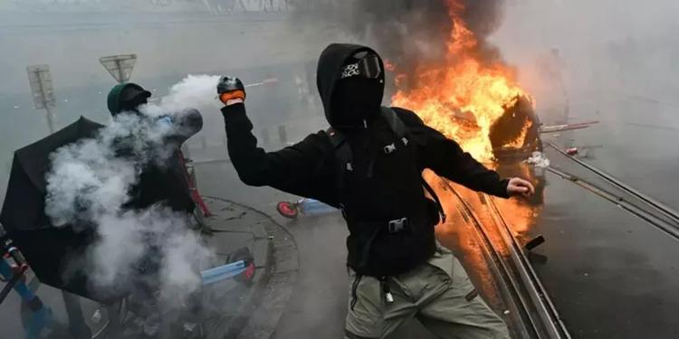 Il Belgio dopo la Francia: la protesta degli studenti sconfina, guerriglia a Bruxelles