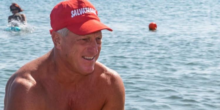 Bandiere a mezz’asta e un minuto di silenzio per Fabrizio Valente, il bagnino eroe di Andora