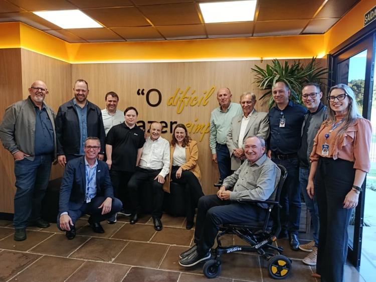 Parceria entre Sazi e Senai inaugura escola técnica em Farroupilha