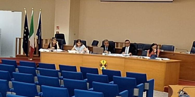 Calabria, salta in Commissione Trasporti l’esame della proposta di riforma
