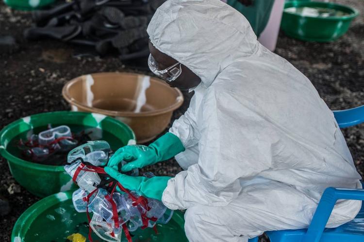 Ebola, in Congo il rischio è "molto elevato". E l'allarme riguarda altri 10 Paesi africani