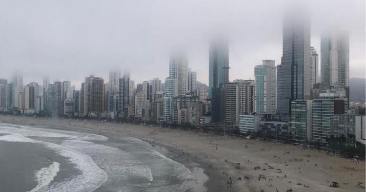 Alerta prevê temporais com granizo, raios e chuva intensa em Balneário Camboriú