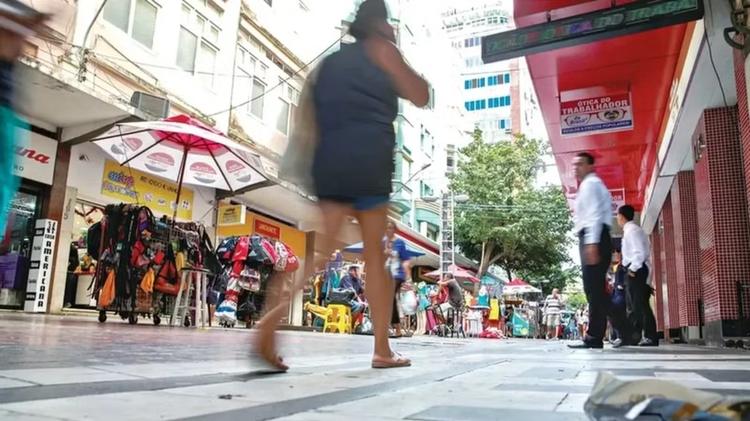 Dia do Comerciário: o que abre e o que fecha na próxima segunda-feira (21) em cidades cearenses