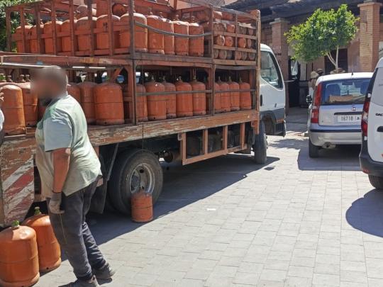فوضى سيارات السياحة وشاحنات البضائع تغلق منافذ مراكش العتيقة