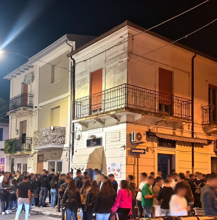 Che bella la nostra Polistena 😍Che bello vedere tanti ragazzi a Polistena. Ieri sera non si poteva “camminare” nelle vi...