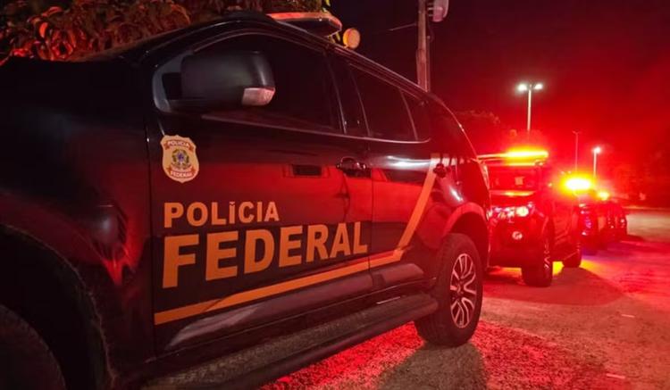 Operação da PF contra o crime organizado cumpre mandados de prisão e busca em Manaus