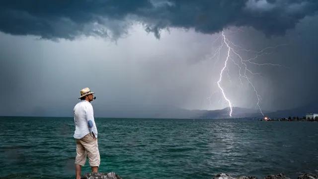 O que nunca fazer durante uma tempestade