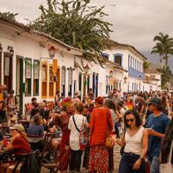 Flip 2026 entregou experiência rica com grandes convidados, apesar de transtornos por lotação em Paraty