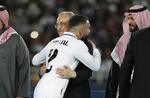 Florentino Pérez, en el adiós de Carvajal: "Esta es y será siempre su casa..."
