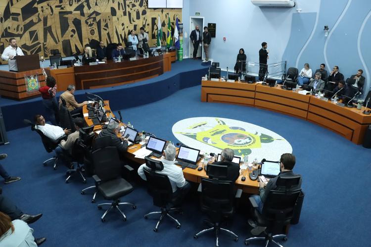 Câmara de Ponta Grossa aprova uso da Bíblia como recurso paradidático em escolas