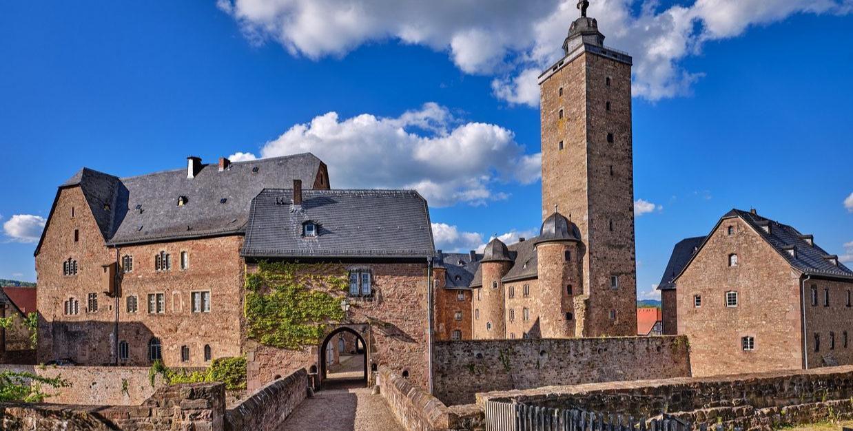 „Sonntags bei den Brüdern Grimm“ im Schloss Steinau – Die Frauen der Grimms