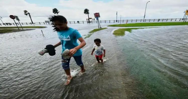 Tormenta tropical Bertha toca tierra en el sur de Luisiana con fuertes vientos