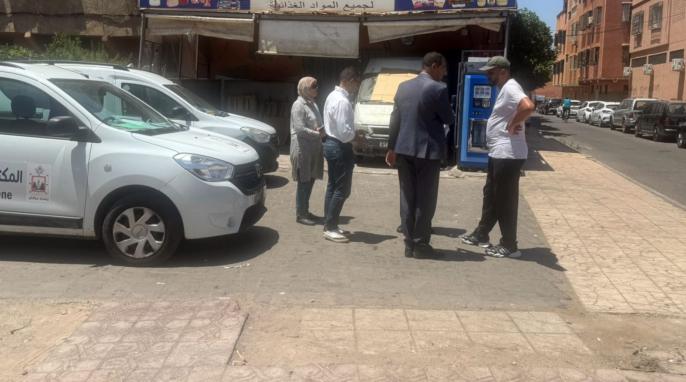شبهة وجود مواد منتهية الصلاحية داخل متجر تستنفر مختلف المصالح بمراكش
