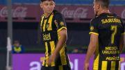 Cristian Jaime tuvo un acción de fair play, pero sus compañeros de Peñarol lo retaron y se largó a llorar