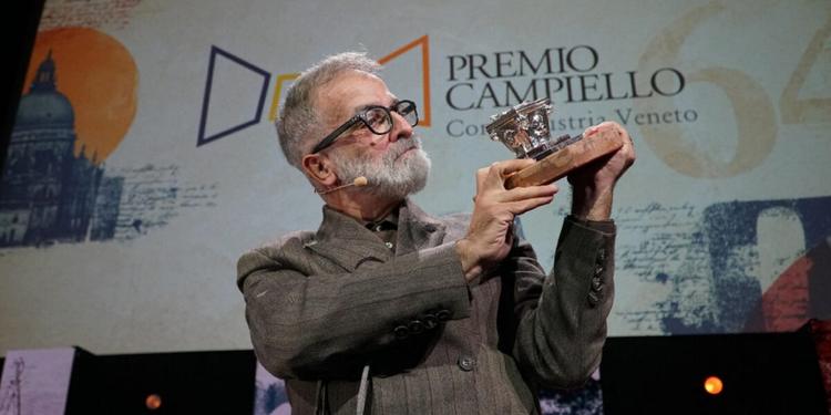 Premio Campiello 2026 a Marcello Fois: vince per tre voti su Pierantozzi