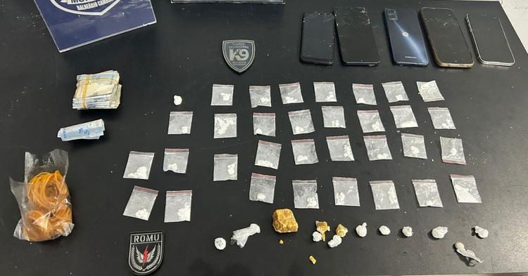 Operação Bairro +Seguro tem quatro pessoas detidas por tráfico de drogas em Balneário Camboriú