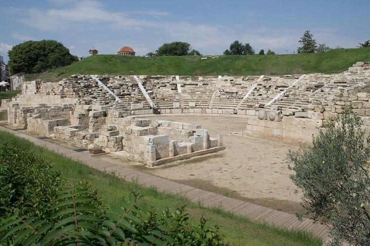 The first ancient theatre of Larissa. It was constructed inside the ancient city's centre during the reign of Antigonus II Gonatas towards the end of the third century BC. The theatre was in use for six centuries, until the end of the third century AD.