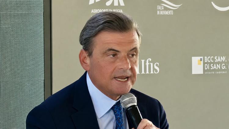 Calenda: “L’Ilva chiuderà, buttati 4 miliardi”
