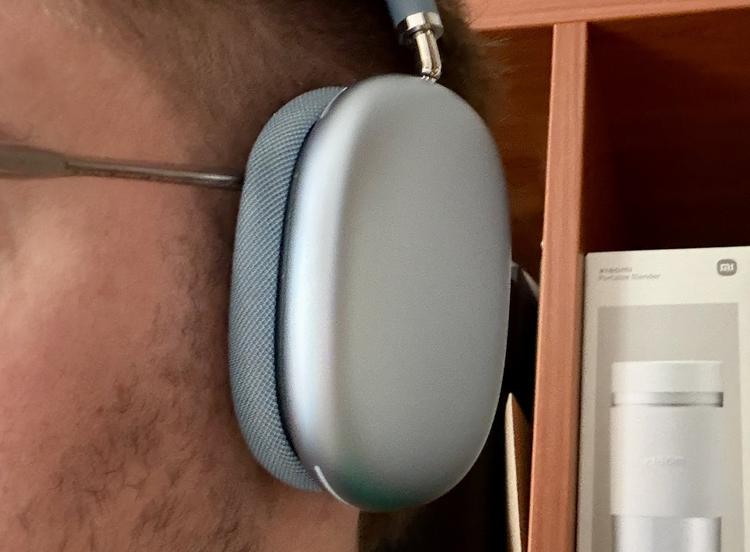 Apple AirPods Max 2
