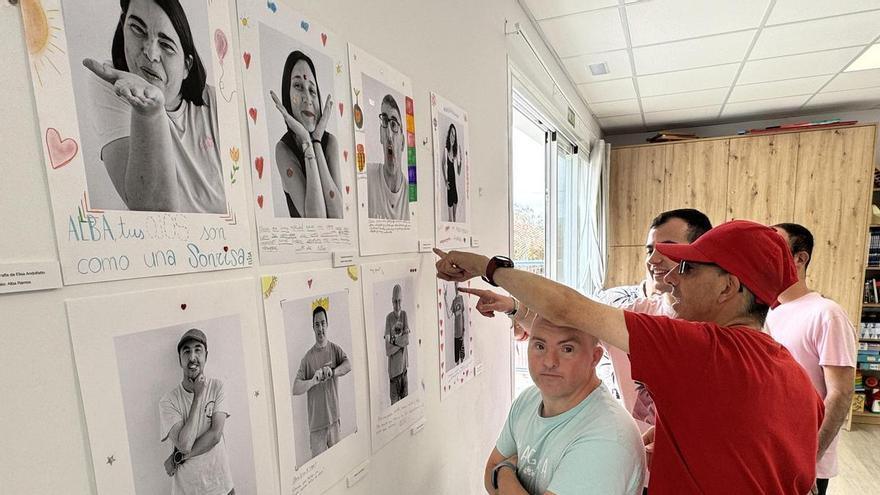 Retratos para descubrirse a uno mismo: Escuela Nómada y Fundación Unicaja llevan su taller fotográfico a Imagina Álora