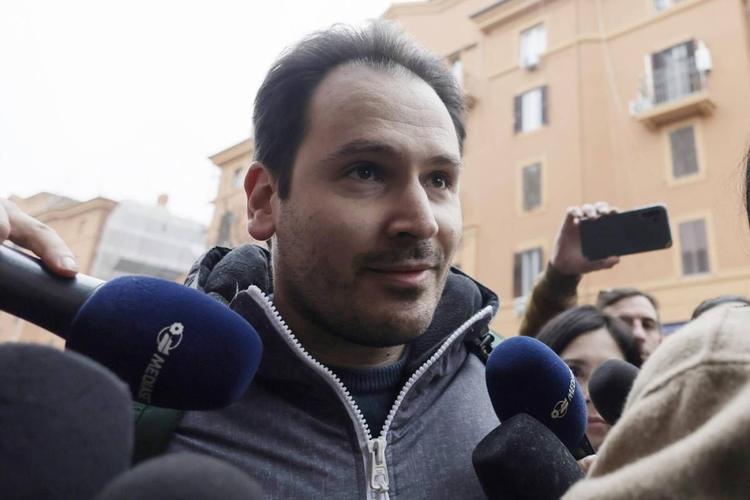 Fari sulla pm che scagionò Sempio