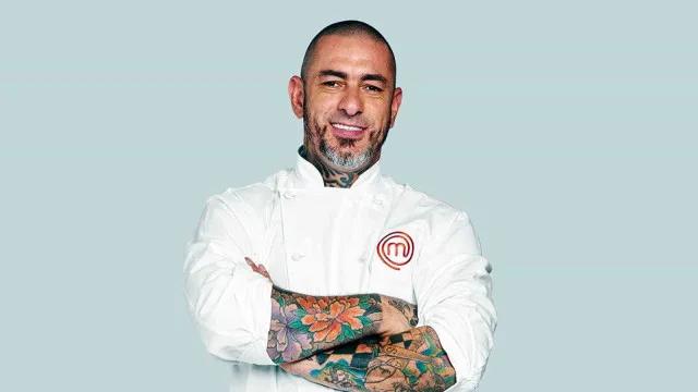 Henrique Fogaça revela detalhes acidente de moto e denuncia furto de aliança: 'Quase morri'