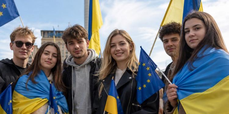 Ucraina verso l’Ue: Bruxelles pronta ad aprire i primi capitoli negoziali