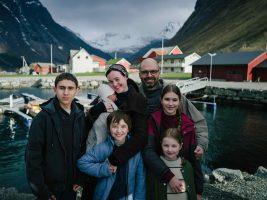 Festa di Roma, la famiglia sotto esame in “Fjord” di Mungiu e “Noi, un po’ meglio” di Luchetti