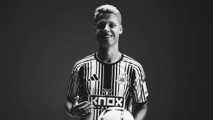 Sean Steur Signing Newcastle United | Credit: SmartFrame Images | Pro Sports Images