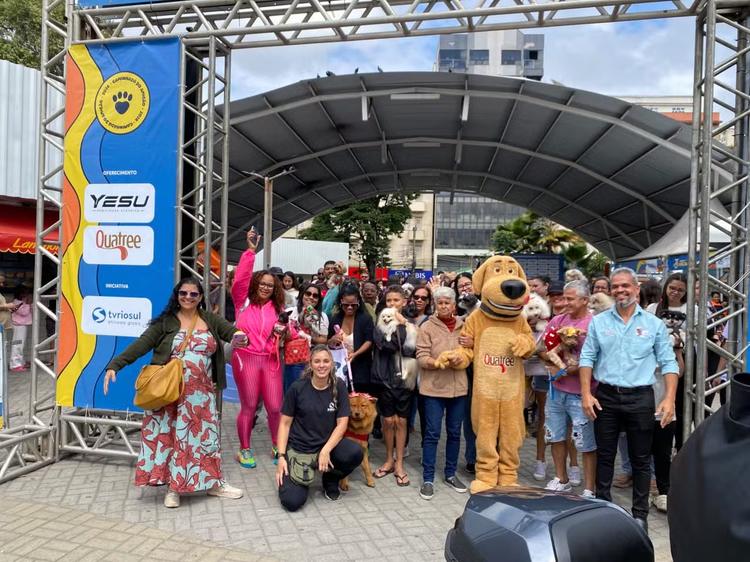 'Caminhada do Amicão' reúne cerca de 350 cães em Barra do Piraí