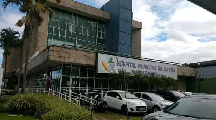 Idosa é atropelada por ciclista e fica ferida em Angra dos Reis