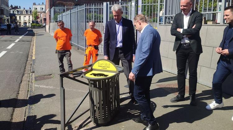 La ville de Béthune déploie de nouvelles poubelles bi-flux pour améliorer le tri des déchets