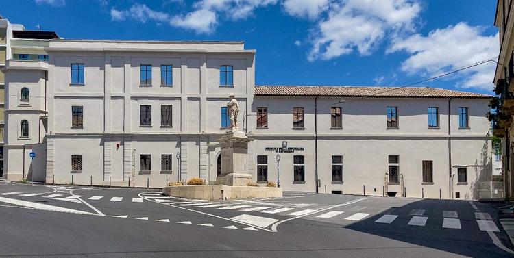 Catanzaro: i Gallace padroni del narcotraffico, rinviati a giudizio 17 indagati
