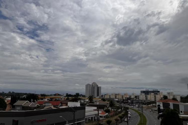 Fim de semana terá tempo instável e alerta de tempestade no Vale do Paraíba; veja a previsão