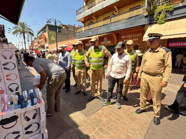 السلطة المحلية بالملحقة الإدارية الباهية تشن حملة لتحرير الملك العمومي + صور
